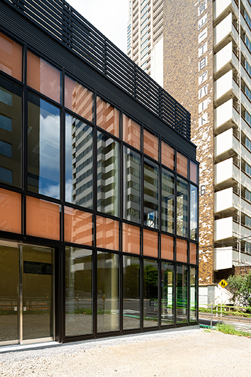 南青山AGTビル｜施工例]-YKK AP